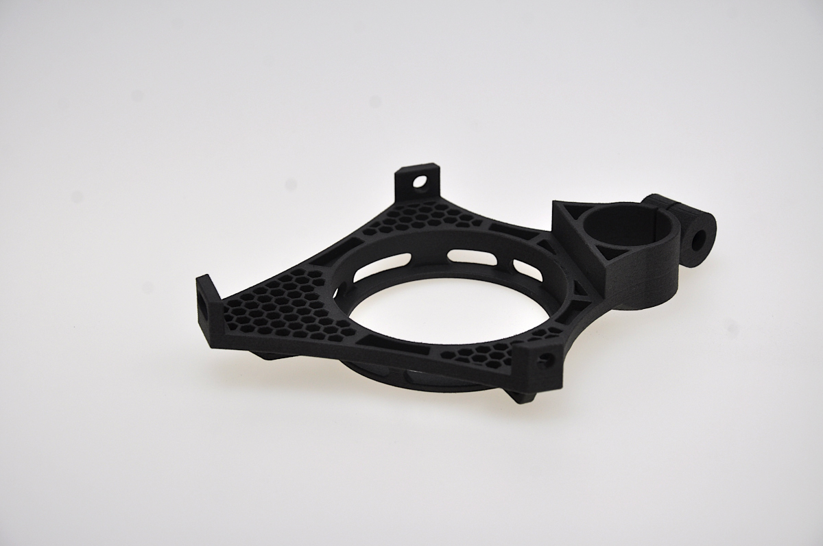 Wabenstruktur_Leichtbau_Bauteil_Polyamid_PA11_schwarz_CF_Carbonfaserverstrkter_Kunststoff_Kohlenstofffaserverstrkter_Kunststoff_3d_druck_carbon_cfk Wabenstruktur_Leichtbau_Bauteil_Polyamid_PA11_schwarz_CF_Carbonfaserverstrkter_Kunststoff_Kohlenstofffaserverstrkter_Kunststoff_3d_druck_carbon_cfk